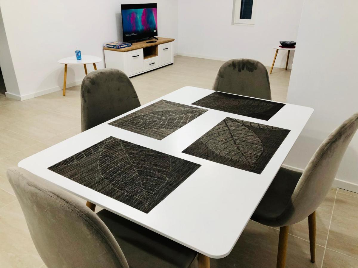 New And Modern Apartments In Villa, Near City Center M36 티미쇼아라 외부 사진