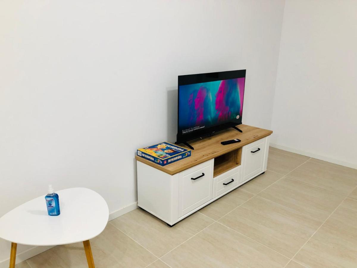 New And Modern Apartments In Villa, Near City Center M36 티미쇼아라 외부 사진